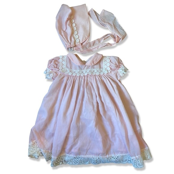 Vintage 70s/80s Girls Light Pink Lace Trim Dress with matching bonnet - Picture 1 of 9